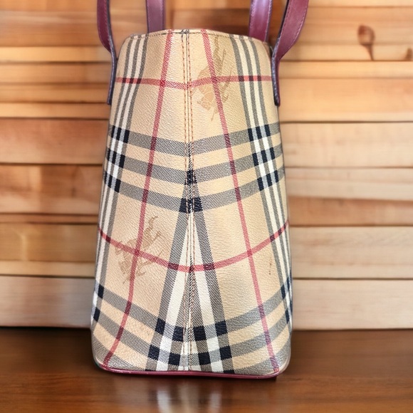 Burberry Tote in Haymarket nova check leather classic luxury that is always in! - Picture 4 of 10
